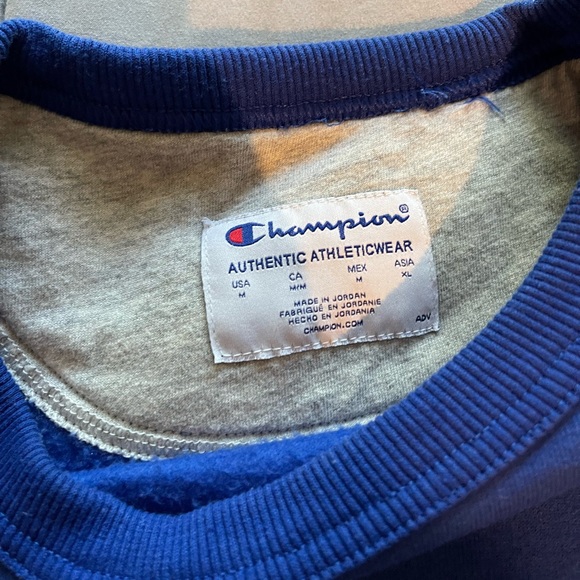 Champion crewneck - Picture 3 of 5